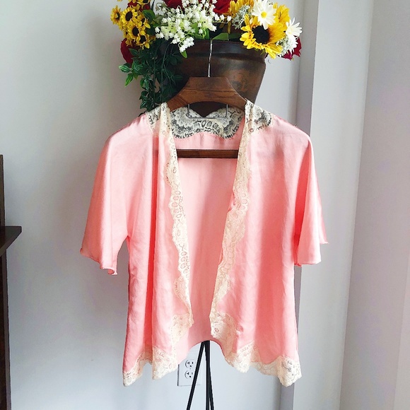 Vintage Other - VINTAGE SATIN SLEEP JACKET